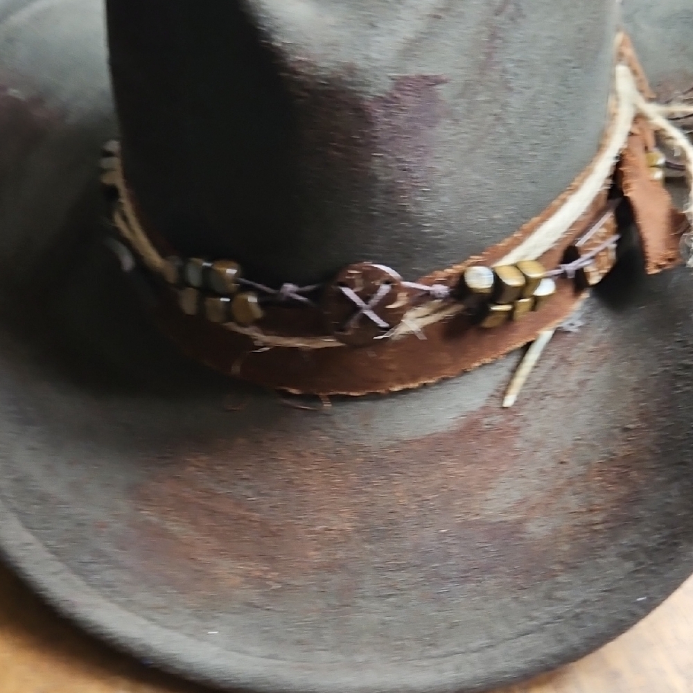 Source Unknown Rustic Gray Hat with Feather Detail - image 8